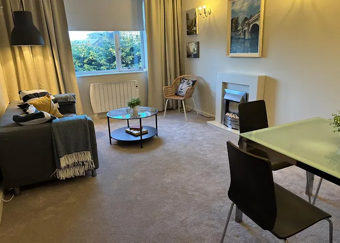 Stylish Dublin4 - One Bedroom *